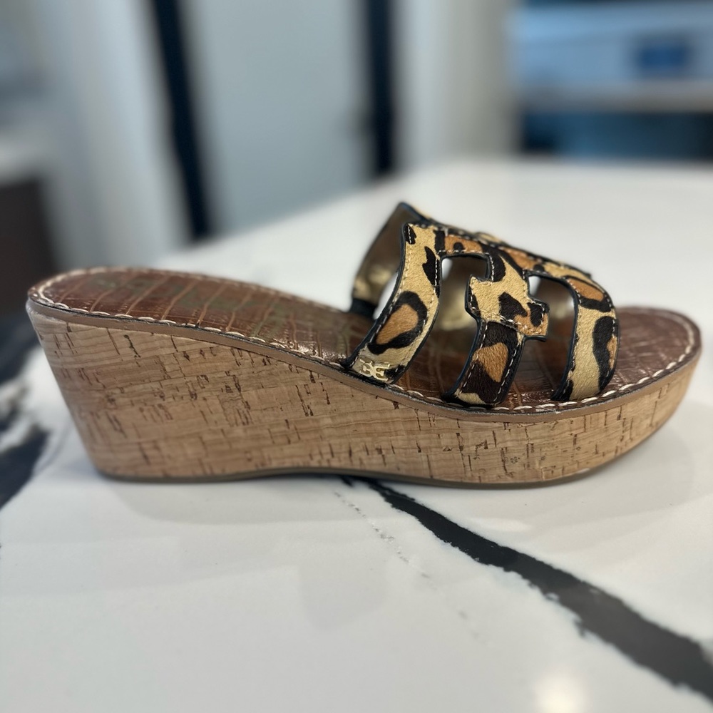 Sam Edelman platform sandal leopard print - Picture 3 of 9